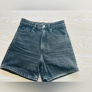 Zara's high-waisted jean shorts